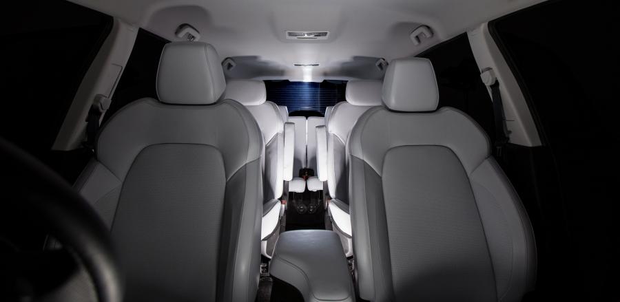 Интерьер Tata Hexa Concept 2015 года  (фото 9 из 11)